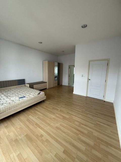 ให้เช่าทาวน์โฮม 3 ชั้น ฟลอร่า วงศ์สว่าง Flora Wongsawang ใกล้รถไฟฟ้า สถานีแยกติวานนท์ 500 เมตร 4