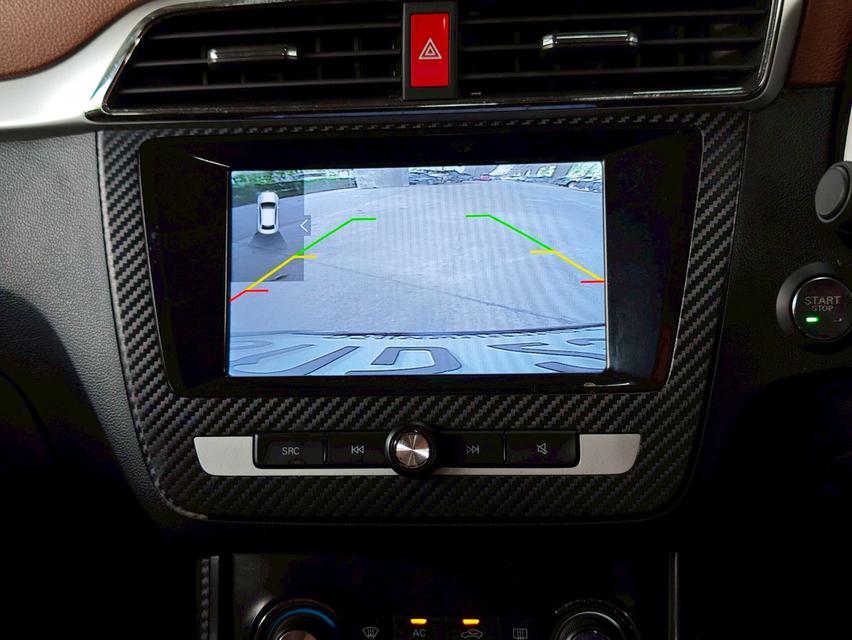 MG ZS 1.5 D AT ปี 2019 รถสวยมือเดียว ไมล์น้อย 13