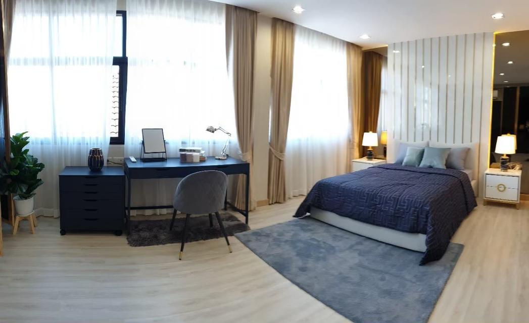 💰 ขายพร้อมผู้เช่า! 🏙️ โฮมออฟฟิศหรู 3.5 ชั้น Dimond Ville โชคชัย 4 (หลังมุม) 300 ตร.ม. Double Volume ✨ ราคา 16.8 ล้าน ฟรีโอน! 17