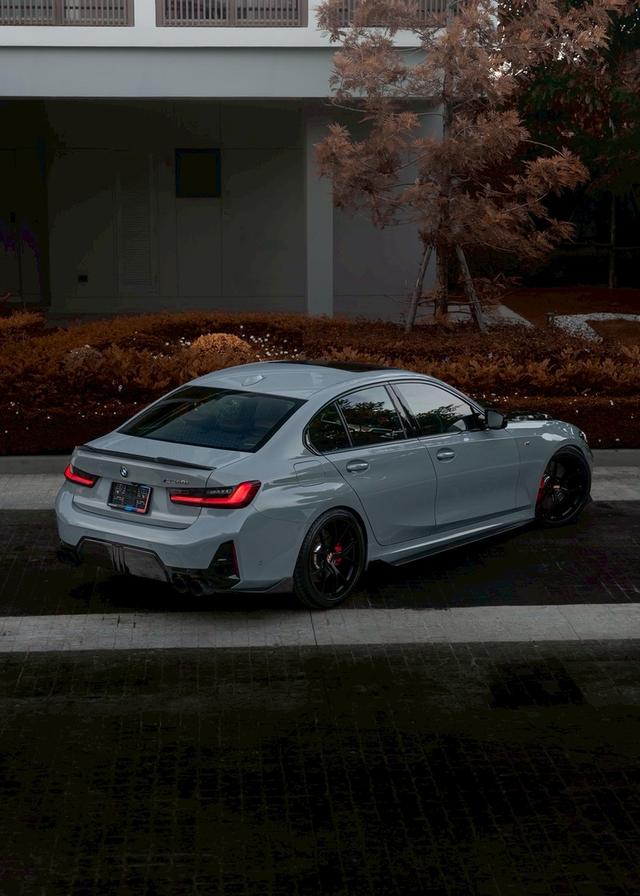 BMW340i M 2023 performance x drive 7