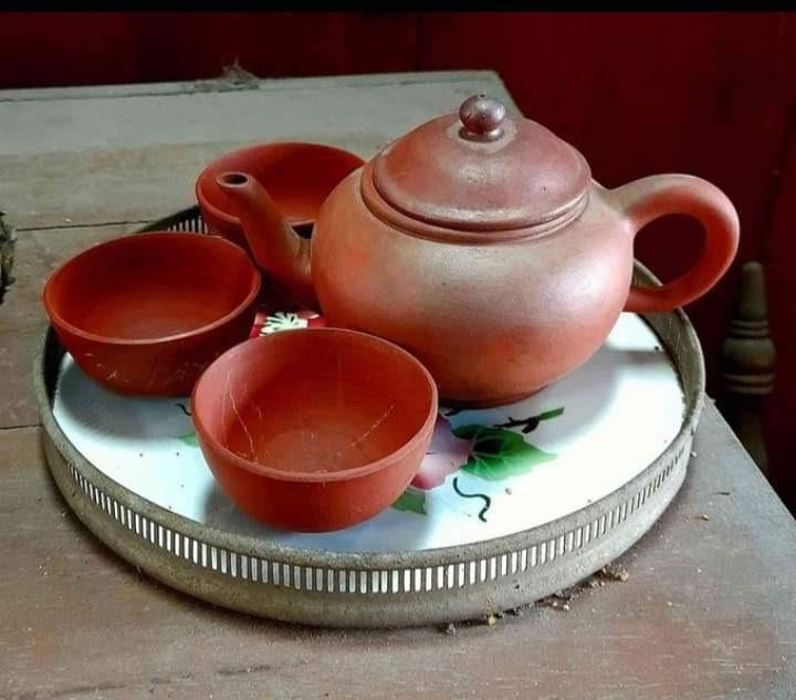 ปั้นชาอี๋ซิง Yixing teapot สีแดง ใบเล็ก ป้านชาเก่า กาน้ำชาดินเผาโบราณ