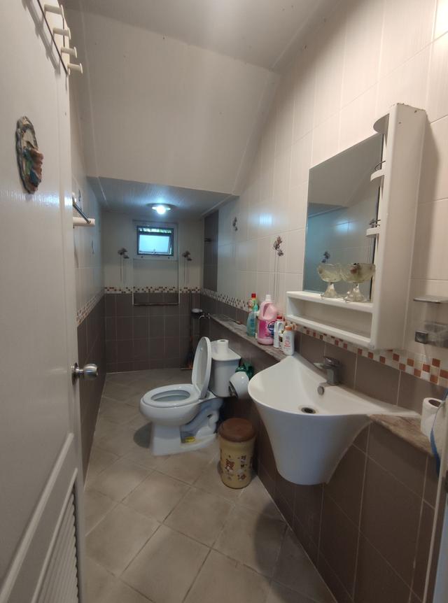 ขายทาวน์โฮม 3 ชั้น สไตล์บ้านเดี่ยว หลังมุม ทำเลศักยภาพ 8