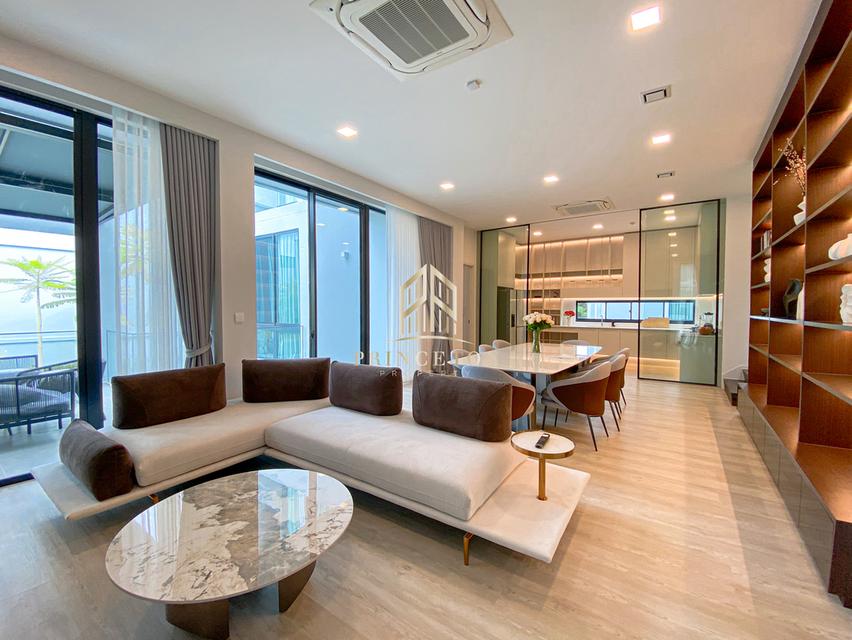 VIVE Krungthep Kreetha Comes with a Private Swimming Pool 6