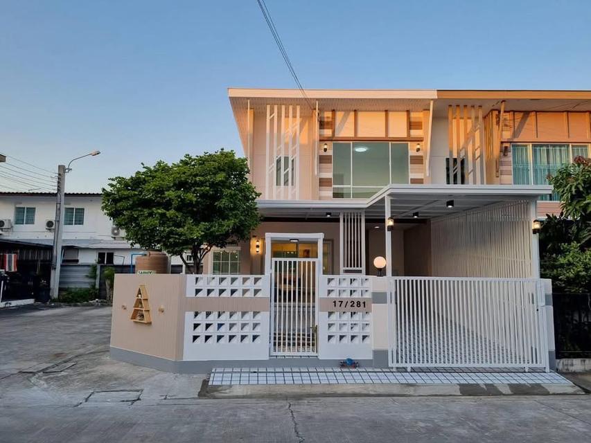 หมู่บ้านพฤกษาไพร์ม ซอยกันตนาบางใหญ่ ทาวน์เฮาส์ 2 ชั้น ตกแต่งใหม่พร้อมเฟอร์นิเจอร์ มีมุมศาลาพักผ่อนสบายๆ 💥💥ชื่อโครงการ : #หมู่บ้านพฤกษาไพร์ม💥💥 ท 1