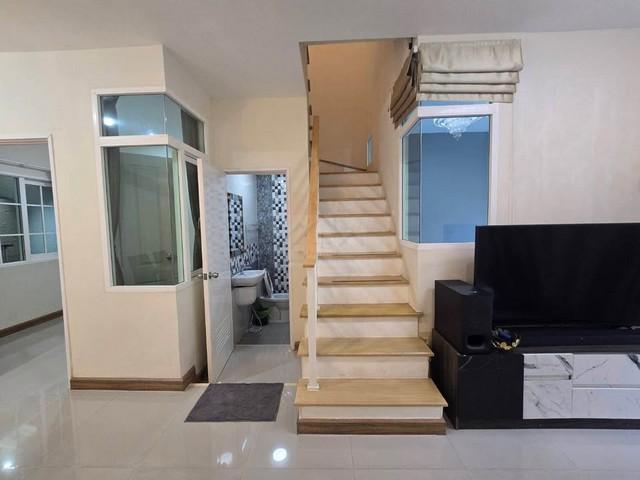 ให้เช่าทาวน์โฮม 2 ชั้น 3 ห้องนอน โกลเด้นท์ทาวน์ 3 บางนา-สวนหลวง เฟอร์นิเจอร์พร้อมอยู่ 6