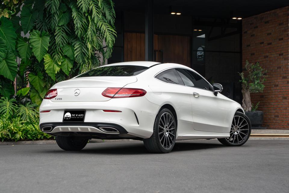 Mercedes-Benz C250 Coupe AMG Dynamic ปี 2017  📌𝐁𝐞𝐧𝐳 𝐂𝟐𝟓𝟎 𝐂𝐨𝐮𝐩𝐞 เข้าใหม่! รุ่นตามหา ราคาดี 1.2 MB💵 2