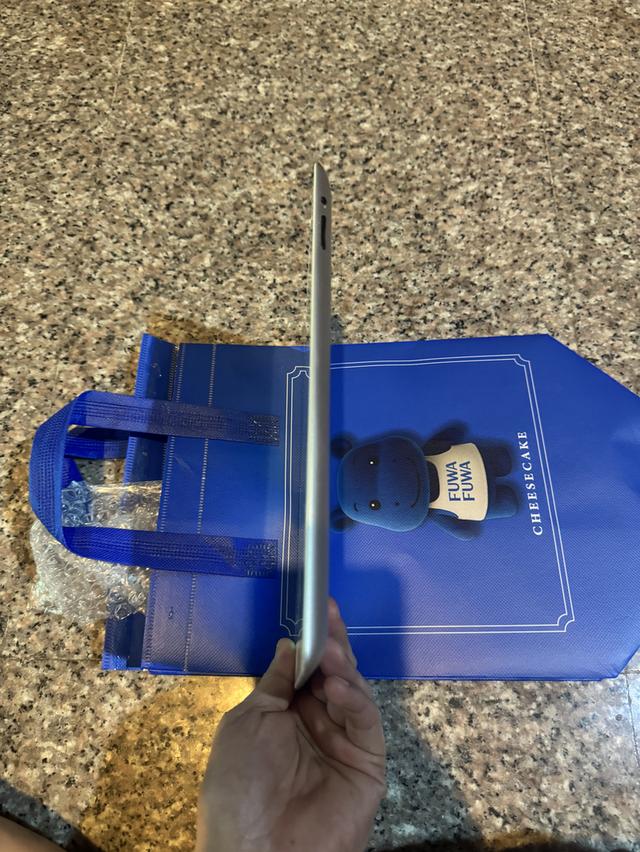 ขายๆๆๆถูกๆๆๆiPad4สีSilver64กิ๊กWifi Only และWifi Celluer ใส่ซิมได้การใช้งานดีเยี่ยม100%ทุกๆฟังชั่นเครื่องรีสโตได้ตลอดไม่มีติดไอคราว   สภาพ: 95% สวยๆๆค 6