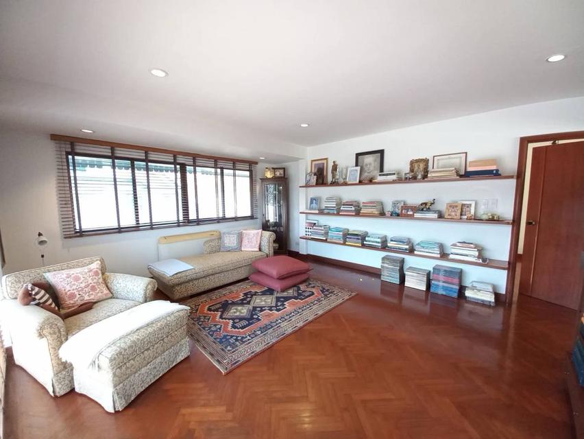ขายบ้านเดี่ยวพัฒนาการ บ้านหรูพร้อมสวนขนาดใหญ่ ที่ดิน200ตร.ว เอื้อสุข พัฒนาการ56 ใกล้รร.เตรียมอุดม ศรีนครินทร์ สนามบิน มอเตอร์เวย์ พระราม9 0879074045 10