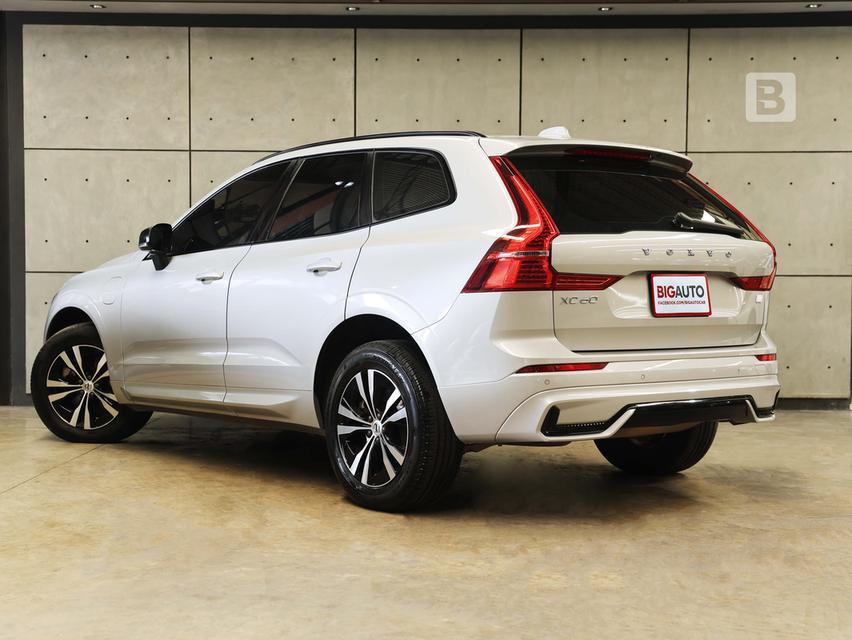 2022 Volvo XC60 2.0 (ปี 17-26) Recharge T8 R-Design Expression AWD SUV AT B86 รูปย่อยที่ 2