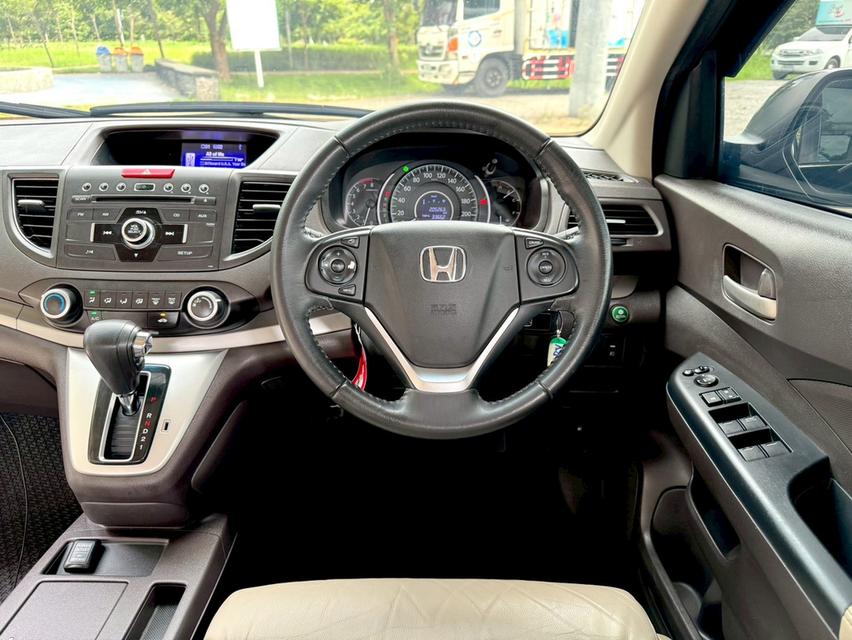 Honda Cr-v 2.0 S ปี 13 จด 14 รถบ้านมือเดียว ซื้อเงินสดมา  มีประกันชั้น 1 เหลือ 11