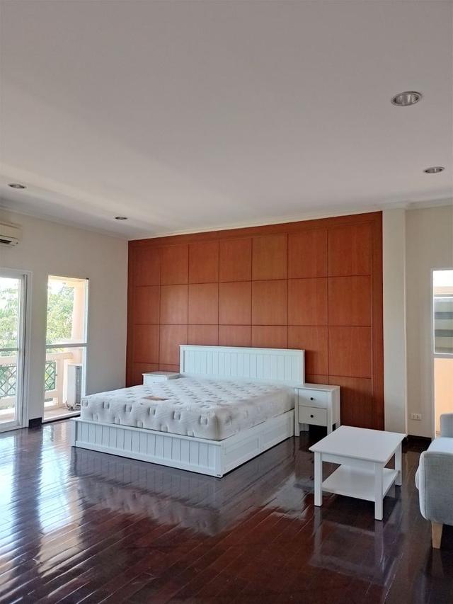 ขายบ้านเดี่ยวหลังใหญ่ 2 ชั้น หมู่บ้านเพอร์เฟคเพลสรามคำแหง 164 ขนาด 132 ตร.ว. ใกล้BTS รถไฟฟ้าสายสีส้ม สถานีสัมมากร 9