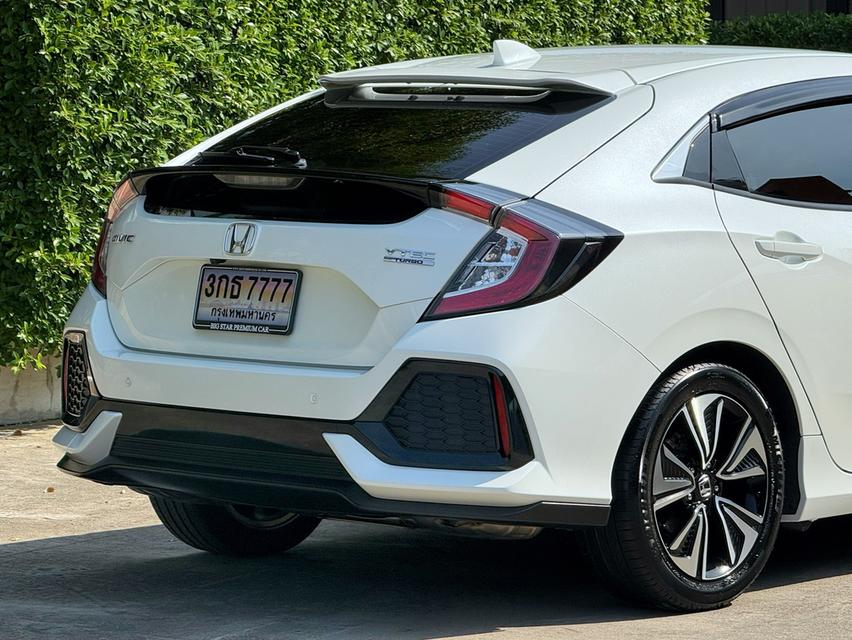 2019 HONDA CIVIC FK 1.5 TURBO รถมือเดียว รถวิ่งน้อยเพียง 60,000 กม สภาพป้ายแดง ประวัติศูนย์ครบ  รถไม่เคยมีอุบัติเหตุครับ รูปที่ 9