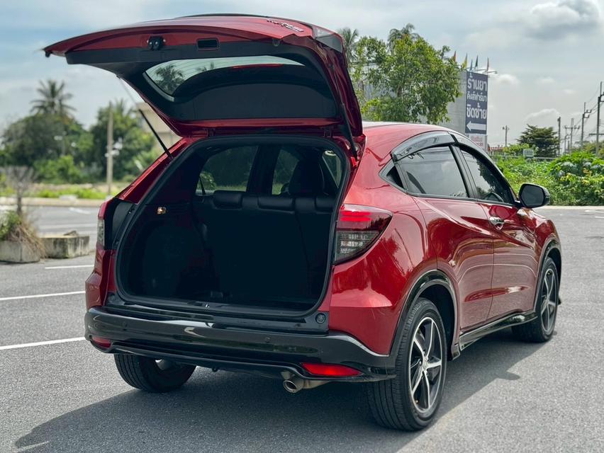 HONDA HRV 1.8 RS TOP SUNROOF (mnc)ปี 19 สีแดง  ออโต้