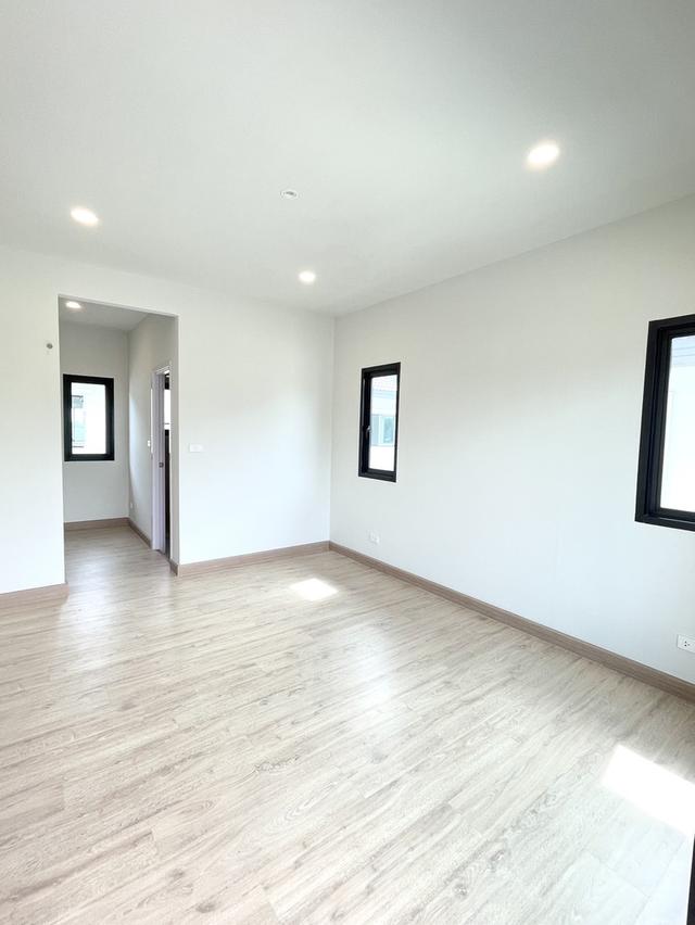 ฺBrixton 140 Sqm บ้านแฝด 2 ชั้น 3 ห้องนอน 3 ห้องน้ำ 2 ที่จอดรถ 7