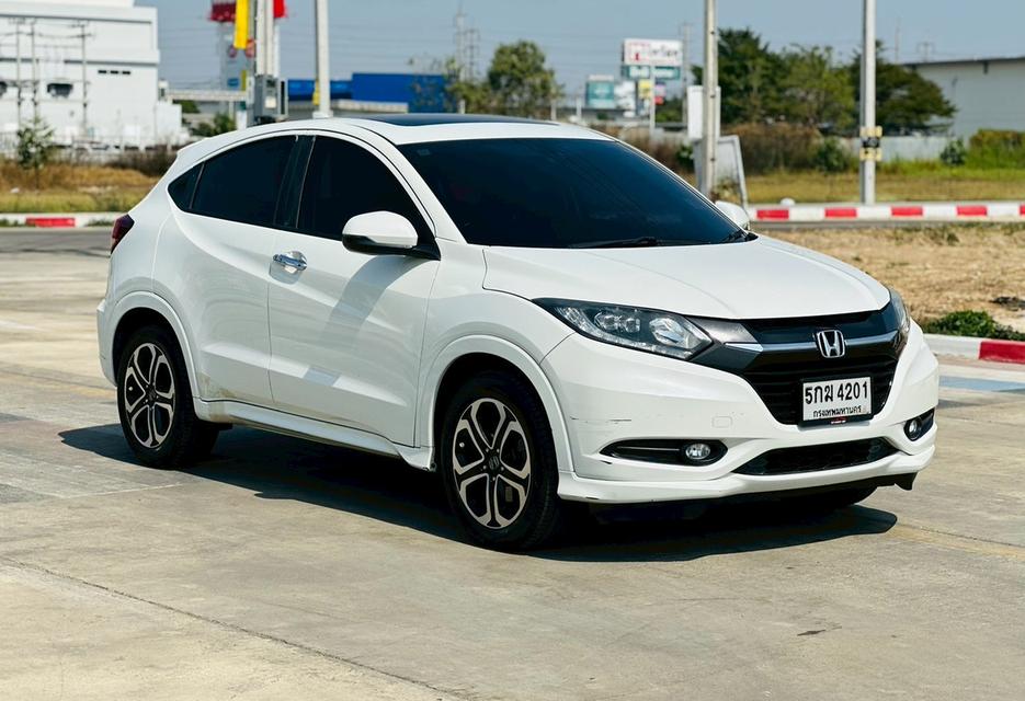 #HONDA HRV 1.8EL SUNRUFF TOP ปี2016 สีขาว เกียร์ออโต้ เครื่องเบนซิน ราคา 409,000บาท 🌟ออกรถ5,000บาท🌟 ผ่อนนาน 84งวด ผ่อน 8,008/72งวด -ภายในเบาะหนั