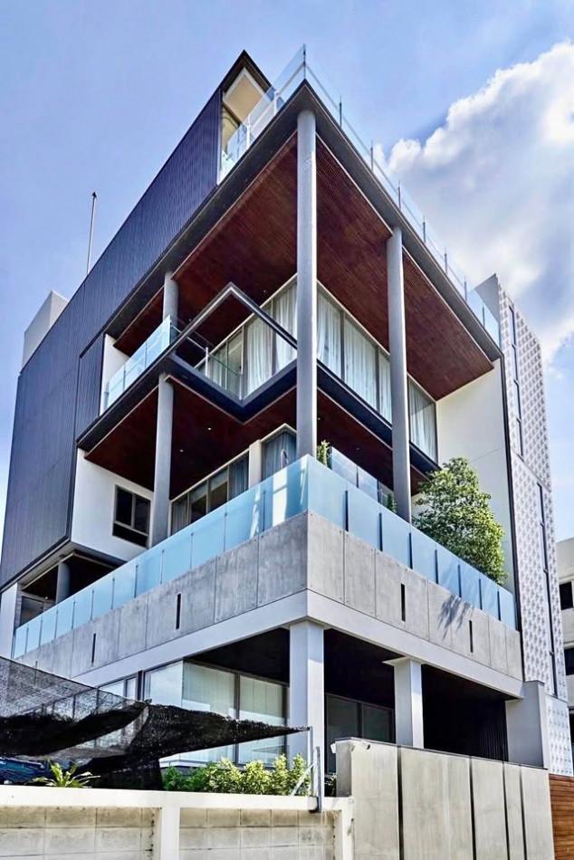 ขาย ให้เช่า บ้านหรู 6 ชั้น พร้อมลิฟท์ ย่านรัชดา 31 ไลน์ไอดี  @ibx7531n 1