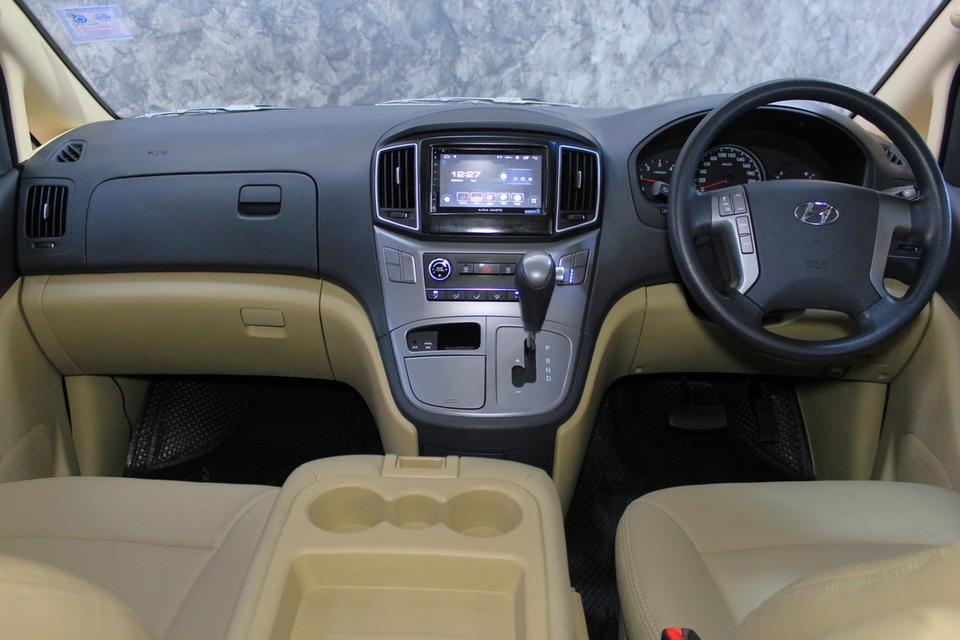 รหัสรถ JRS3950 Hyundai H1 Touring 2019 19