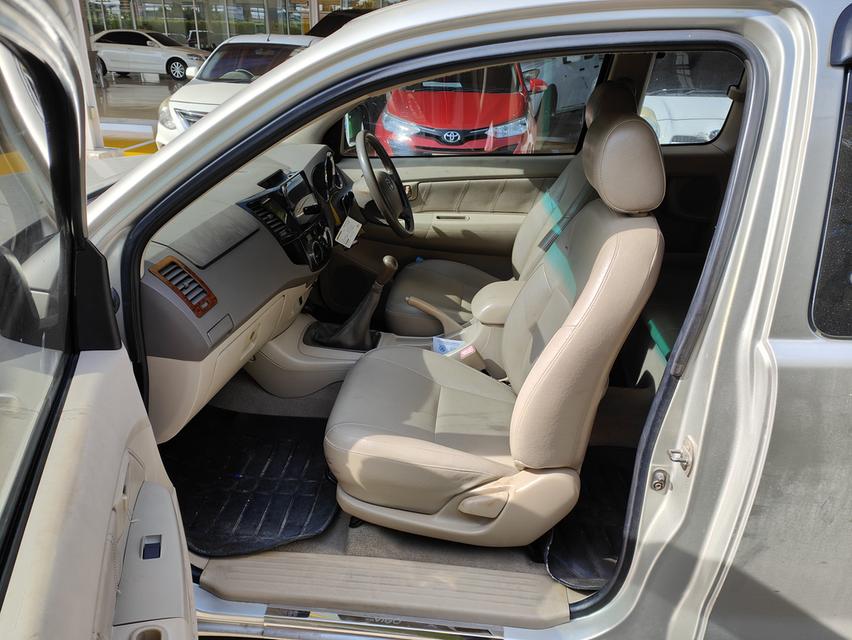Toyota Vigo 2.5 E Cab MT ปี 06 11