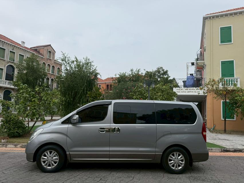 HYUNDAI H-1 2.5 DELUXE ปี 2011 ไมล์ 272,xxxkm.