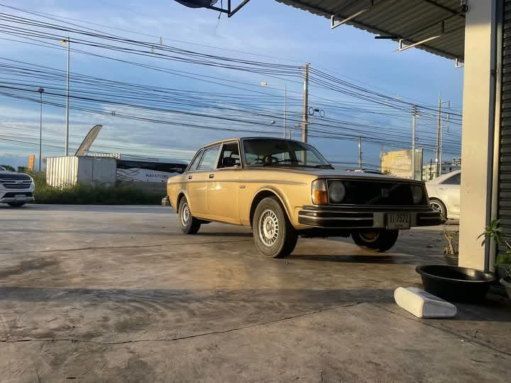 ขายด่วน Volvo 244 