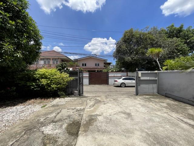 ด่วนกลับมาว่าง ให้เช่า หมู่บ้าน ต.รวมโชค โชคชัย 4 ซอย 56 ลาดพร้าว ลาดพร้าววังหิน ใกล้MRTโชคชัย 4 เลียบด่วน เหมาสำหรับพักอาศัย รับออฟฟิศนามบุคคลเท่านั้ 14