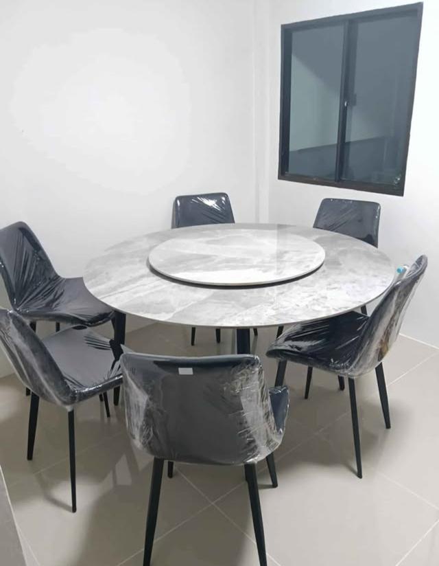 โต้ะกลมหินอ่อนชุดทานข้าวหกที่นั่ง