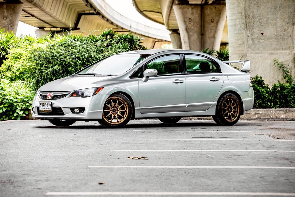 Honda Civic Fd MNC 1.8E สีเทา ปี2009 รถสวย เนียนๆคลีนๆ  9