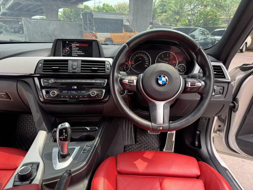 BMW 320d M Performance F30 Sedan AT ปี 2021 13