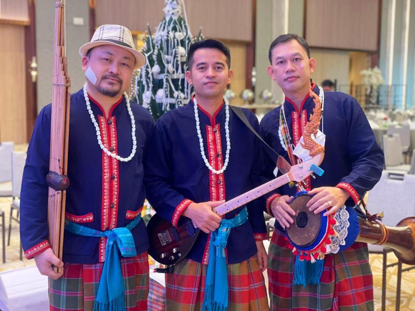การแสดงต้อนรับแขกต่างประเทศ รำและดนตรีพื้นบ้านอีสาน รูปย่อยที่ 3