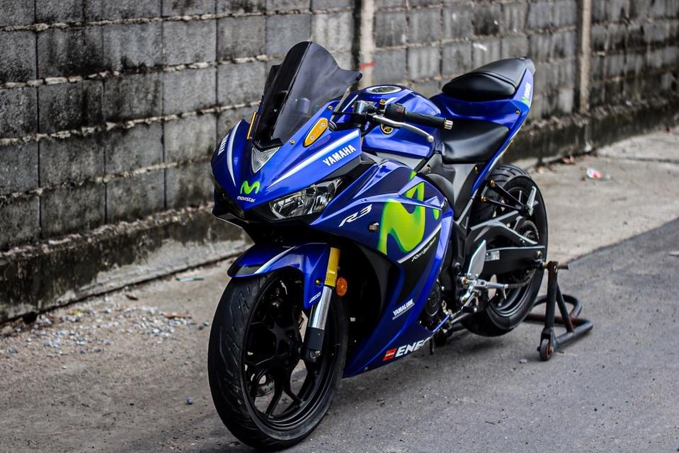 R3 Yamaha 4