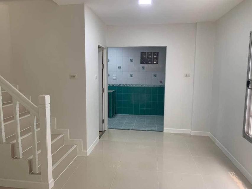 🏡 บ้านเช่าเพื่อครอบครัว ทาวน์เฮาส์หลังมุม 23 ตร.ว. โปร่งสบาย ไม่อึดอัด พร้อมแอร์ 3 เครื่อง เย็นฉ่ำทั้งหลัง! 👨👩👧👦✨ 5