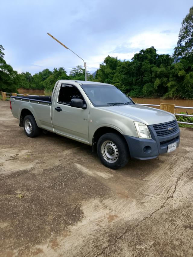 ISUZU D-MAX ปี2008 เครื่องคอมมอนเรล  เครื่อง 2.5 สีน้ำตาล ดีเชล ทะเบียน พรบไม่ขาด เล่มพร้อมโอน รถสวยมาก สีเดิมบางๆ แอร์เย็น สนใจ 093-5547822