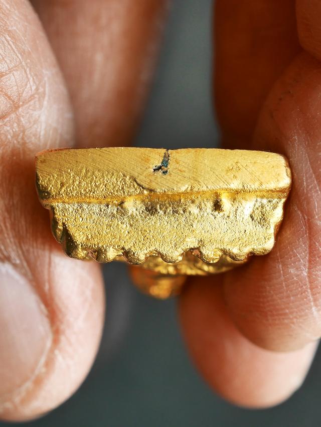 หลวงปู่ทวดเตารีด A วัดช้างให้ ปี 2505....เก่า เดิมๆ 10