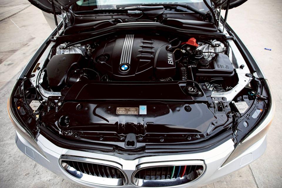 รหัสรถ GT8204 BMW 520d (E60) ปี 2010 เครื่องยนต์ดีเซล รูปที่ 11