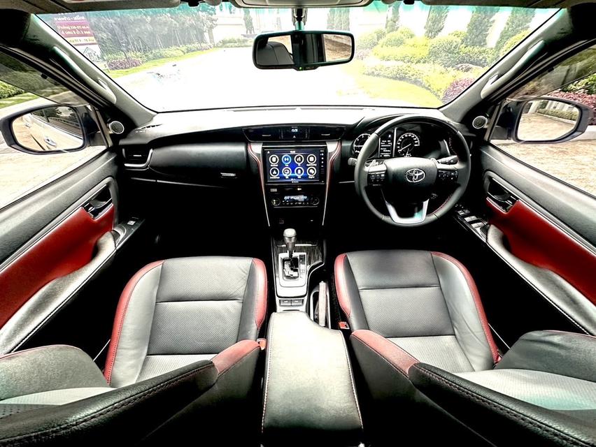 TOYOTA FORTUNER 2.4 LEGENDER ปี 2022 รูปที่ 10