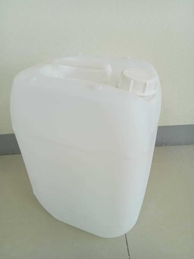 ถังพลาสติกสีขาวมือสอง ขนาด 20 ลิตร