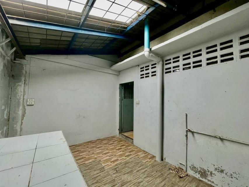 เช่า อาคารพาณิชย์ 3.5 ชั้น 16 ตรว. ถ.ประชาอุทิศ 60-1 ใกล้โรงเรียนอิสลามวิทยาลัย 6