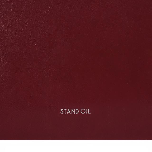 Stand Oil กระเป๋าสะพายไหล่ Post Bag ทรงกล่องสี่เหลี่ยม สีแดง หนังเทียม 100%, โพลีเอสเตอร์ 100%, ขนาด 22.5 x 12.5 x 7.6 cm., 285 g. ความยาวสาย 30 cm. 6