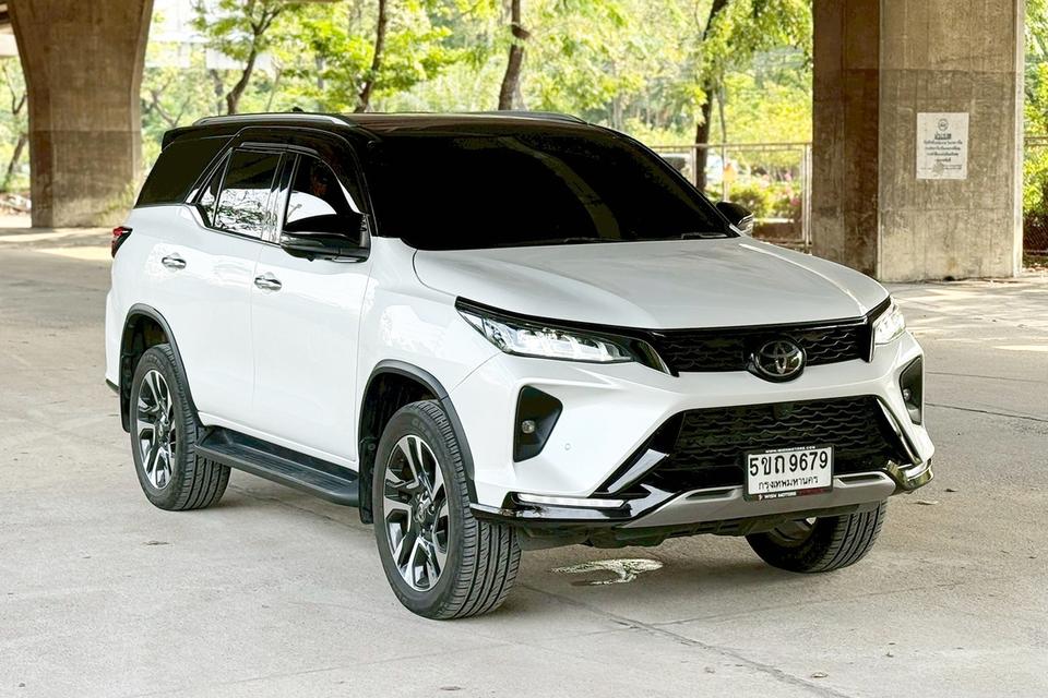Toyota FORTUNER 2.4 Legender Black Top 2WD AT ปี 2024 รูปย่อยที่ 3