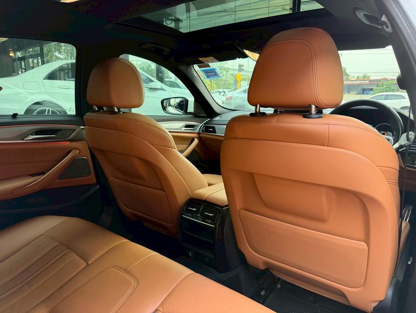 2019 BMW 530e M-Sport ( G30 ) รูปที่ 10