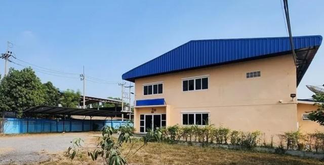 มี รง.4 ไทวัสดุ มหาชัย 2.3 กม. ให้เช่าโรงงาน พร้อม ออฟฟิศ 800ตร.ม. สมุทรสาคร ไดร์กอล์ฟทาวน์ 1กม. 200 ตร.วา. รร.บ้านบางปิ 7