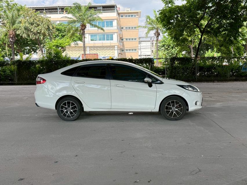 ขายรถ Ford Fiesta 1.5S ปี 2013 สีขาว เกียร์ออโต้ 8
