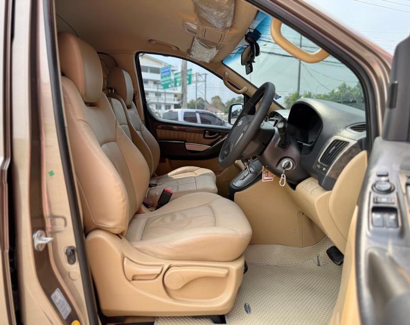 ขาย Hyundai Crandstarex 2.5Vip ปี13 12