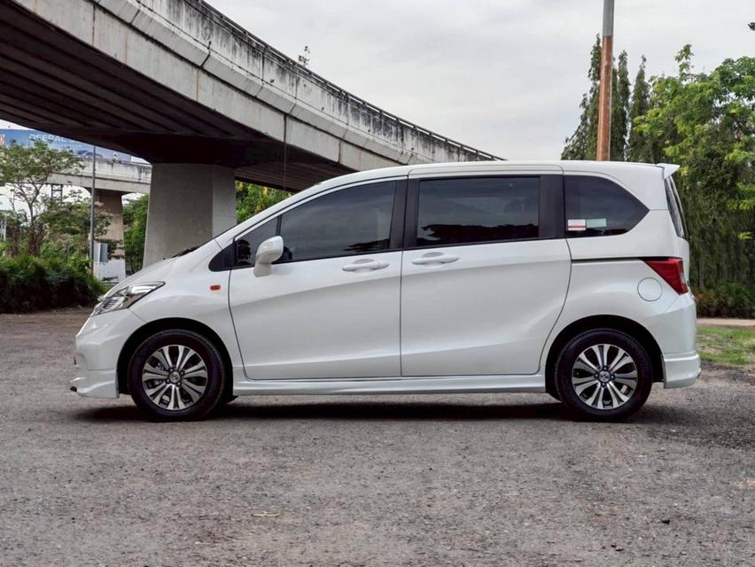 HONDA FREED 2013 7