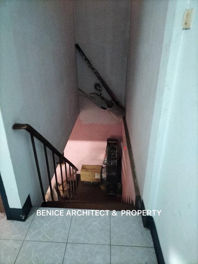 ขาย !!! ทาวน์เฮ้าส์ 2 ชั้น ทำเลทอง ใกล้แยกบางนา 7