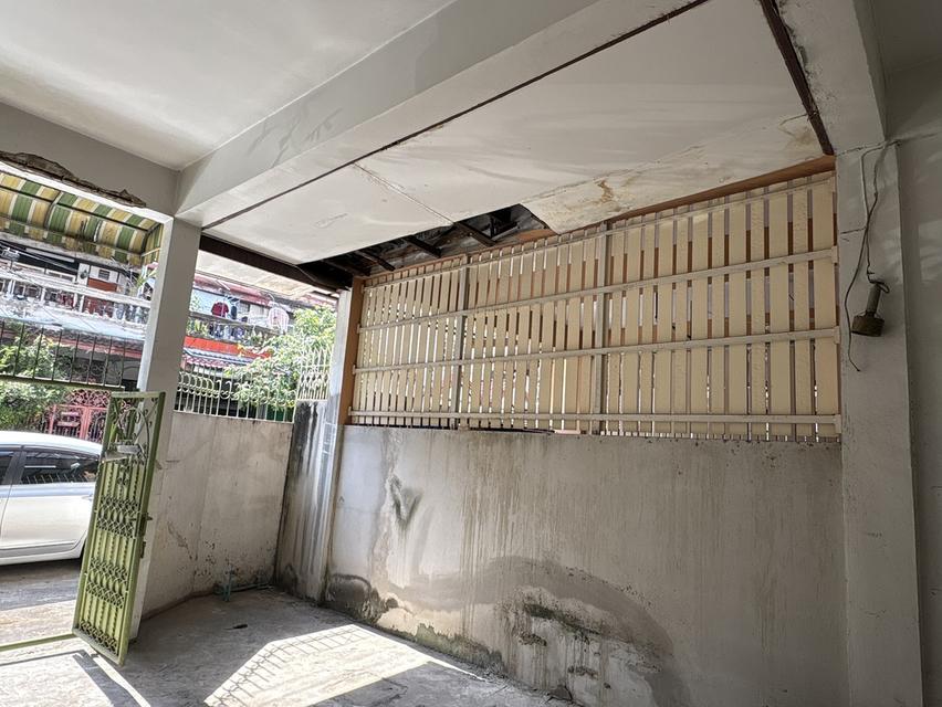 ขายทาวเฮ้าส์ย่านเสนานิคม 2