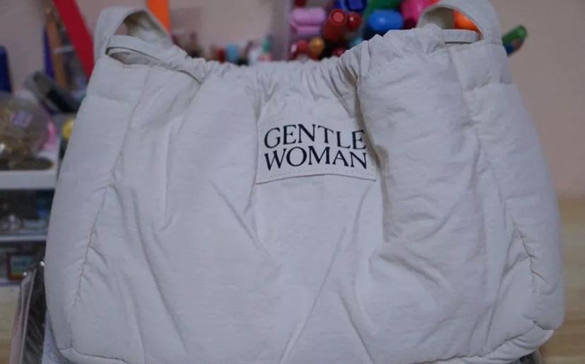 ขายกระเป๋า Gentlewoman 2