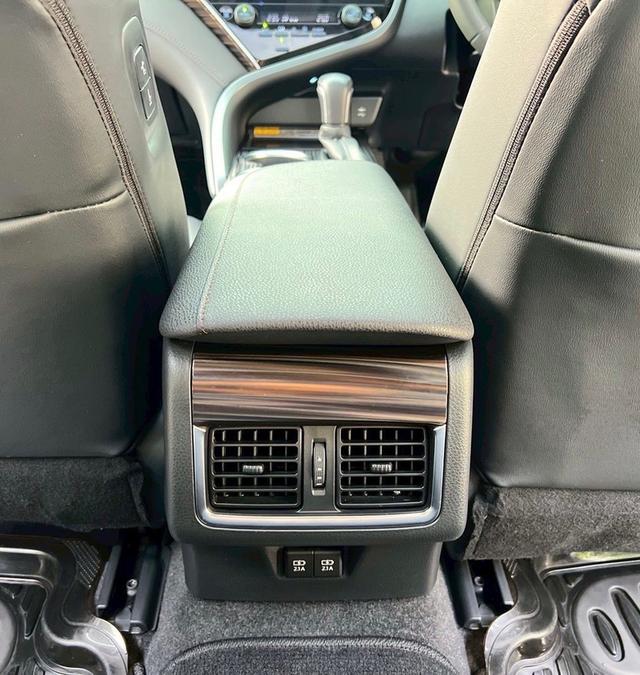 รหัสรถ AP3434 CAMRY 2.5 G ปี 2021 Top Sunroof สีขาวมุก  13