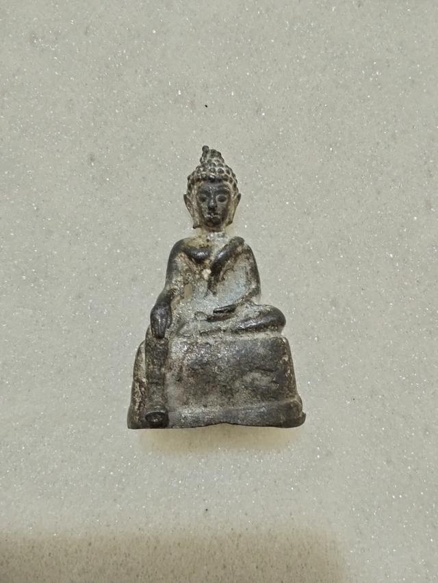 พระเชียงแสนสิงห์สามปางเสวนาธรรม (ห้อยขา)
