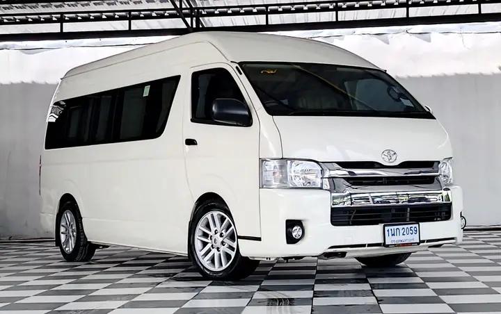 รถบ้านราคาเบาๆ  Toyota Commuter